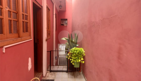 Casa à venda com 3 quartos, sendo 1 suíte,  em Parque Novo Mundo, São Paulo, SP