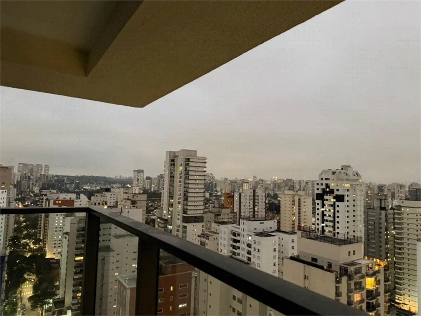 Apartamento à venda com 4 quartos, sendo 3 suítes, em Brooklin Paulista, São Paulo, SP