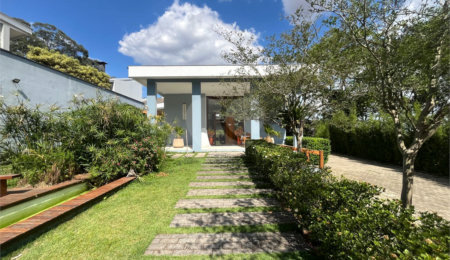 Casa à venda com 5 suítes em Tremembé, São Paulo, SP