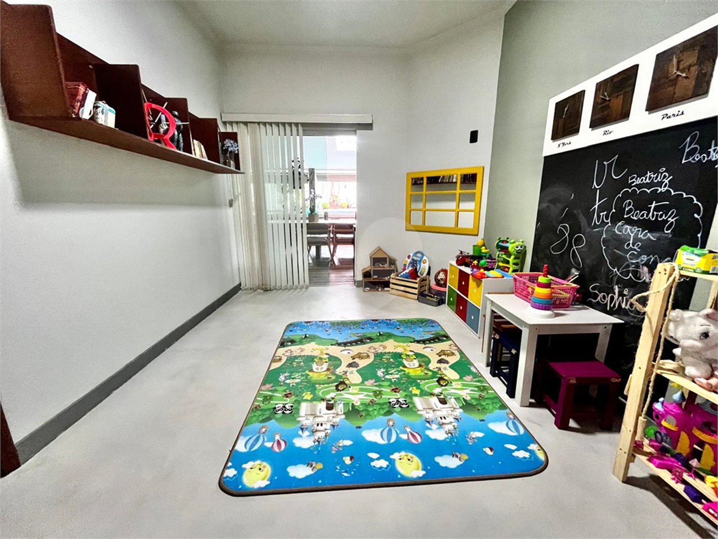 Casa à venda com 4 suítes em Vila Mazarino, Itapetininga, SP