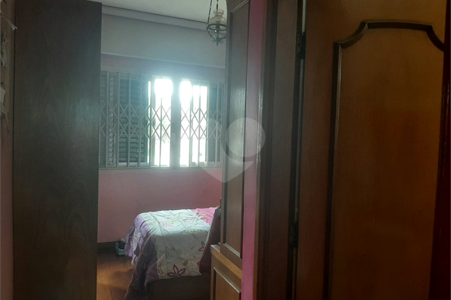 Sobrado à venda com 4 quartos, sendo 2 suítes, em Tremembé, São Paulo, SP