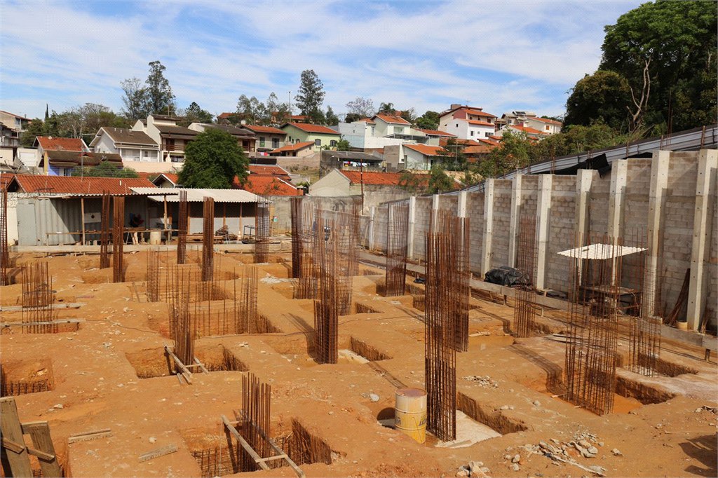 Apartamento à venda com 3 quartos, sendo 1 suíte, em Jardim Panorama, Valinhos, SP