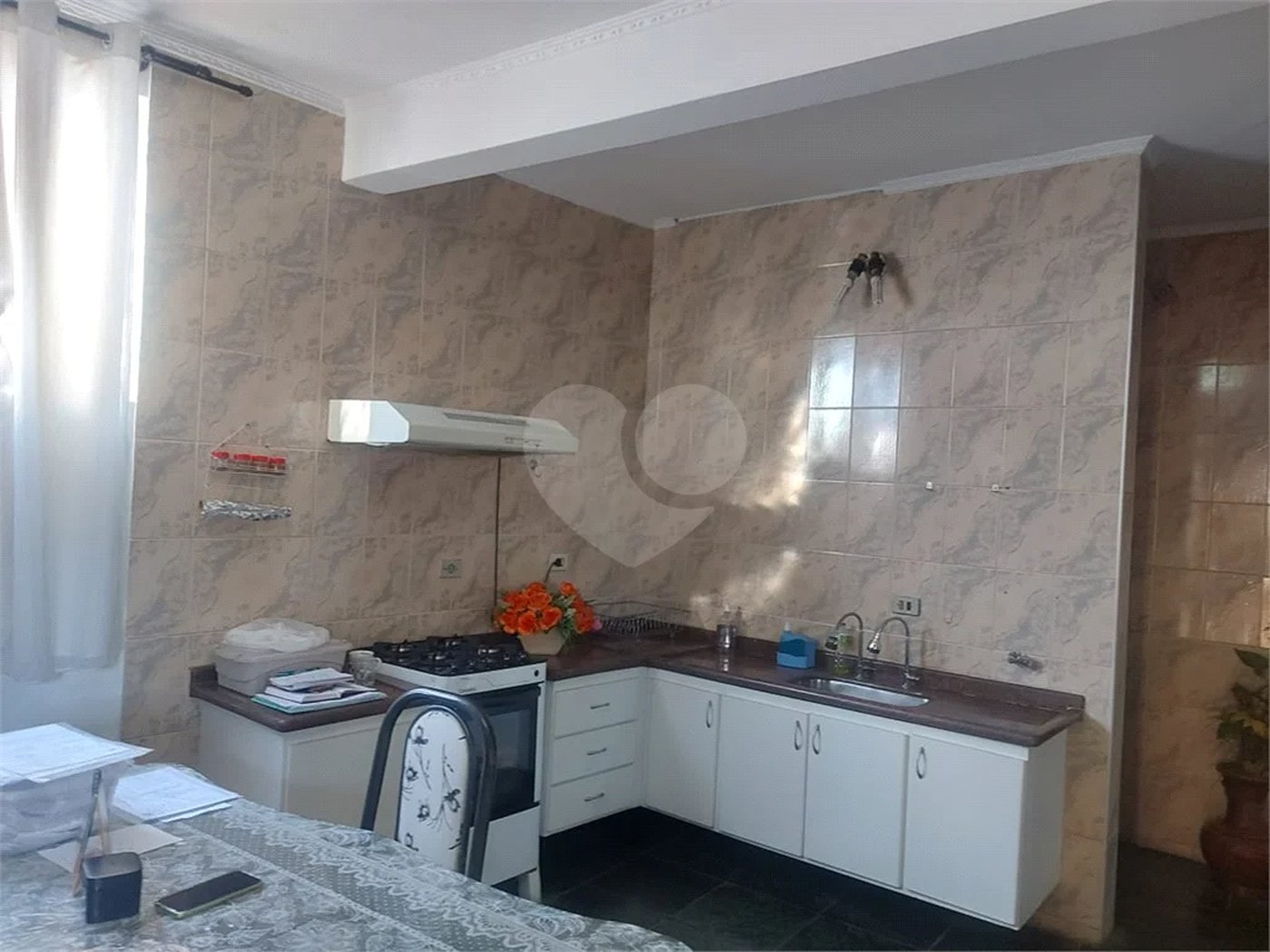Casa à venda com 3 quartos, sendo 2 suítes,  em Capela, Vinhedo, SP