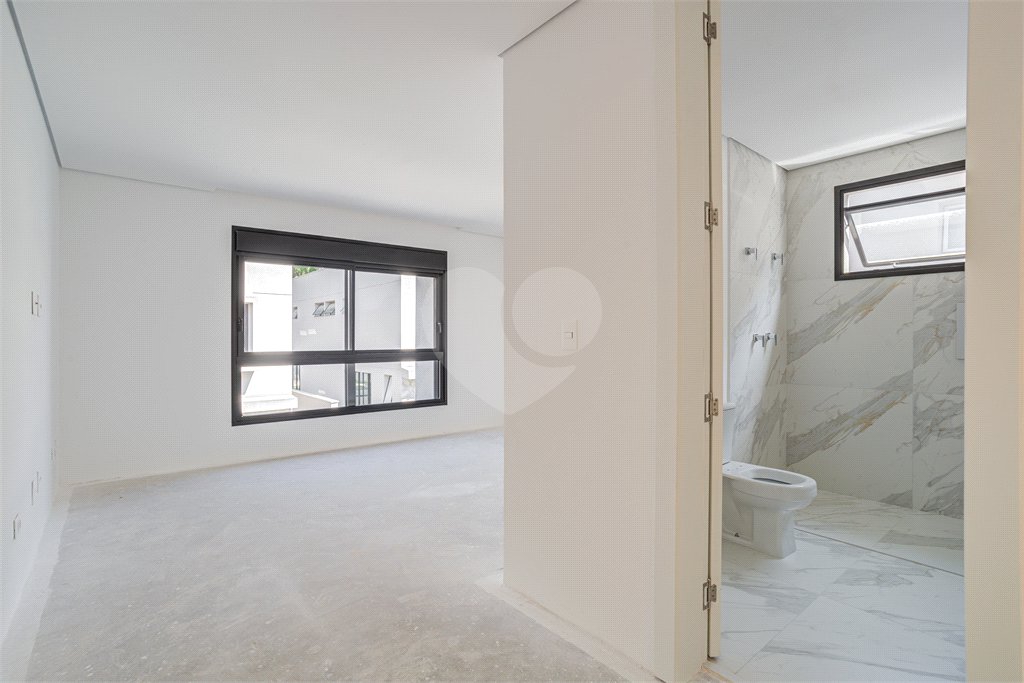 Casa à venda com 4 suítes no condomínio Hípica Max Garden, São Paulo - SP