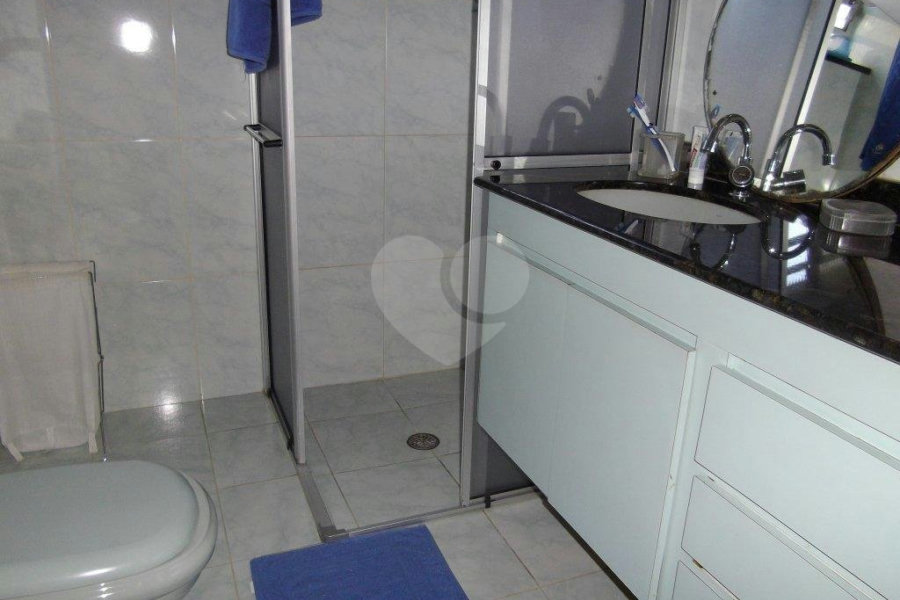 Sobrado à venda com 5 quartos em Santana, São Paulo, SP