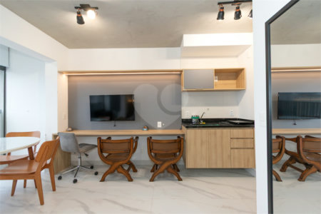 Apartamento à venda ou para alugar com 1 quarto em Vila Pompéia, São Paulo, SP