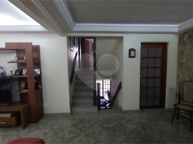 Sobrado à venda com 7 quartos, sendo 2 suítes,  em Jardim Marajoara, São Paulo, SP
