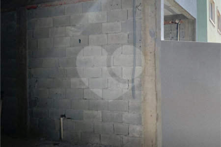 Casa à venda com 3 quartos, sendo 1 suíte, no condomínio Villa D'este, Cotia - SP