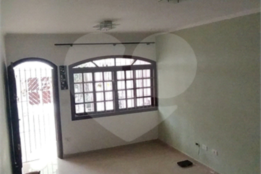 Sobrado à venda com 2 quartos em Tremembé, São Paulo, SP