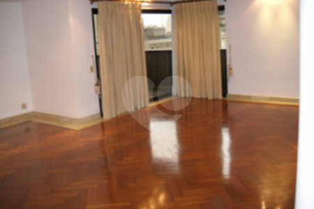 Casa à venda ou para alugar com 4 suítes no condomínio Vilaggio Monte Alegre, São Paulo - SP