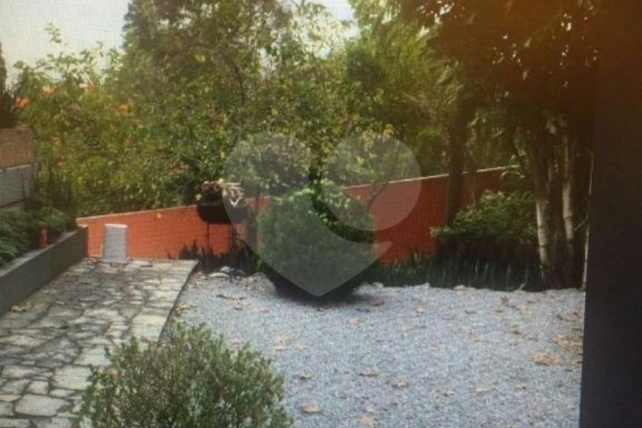 Sobrado à venda com 4 quartos, sendo 2 suítes, em Jaraguá, São Paulo, SP
