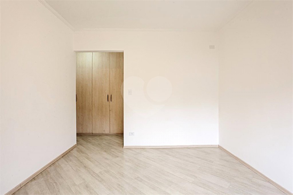 Casa à venda com 4 quartos, sendo 2 suítes, no condomínio Lake Louise, São Paulo - SP