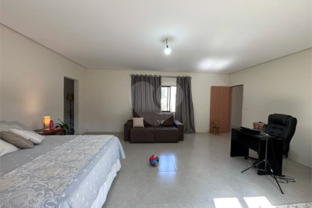 Casa à venda com 2 suítes em Jardim Estância Brasil, Atibaia, SP