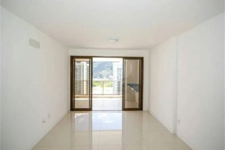 Apartamento à venda com 3 suítes em Camorim, Rio de Janeiro, RJ