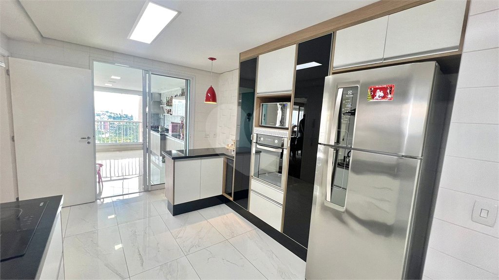 Apartamento à venda com 3 suítes em Jardim Monte Kemel, São Paulo, SP