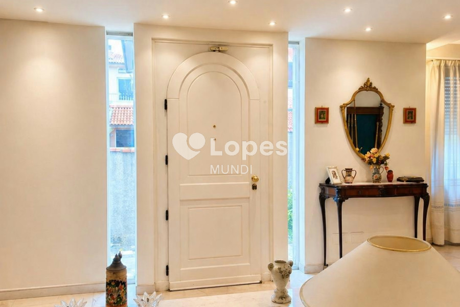 Casa à venda em Montecatini Terme, Toscana, Itália – 480 m² e terreno de 10.000 m²