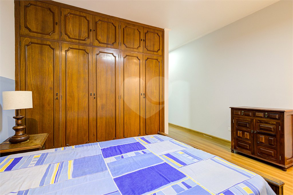 Casa à venda com 3 suítes em Morumbi, São Paulo, SP
