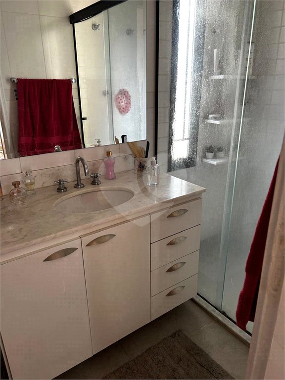 Apartamento à venda com 3 quartos, sendo 1 suíte,  em Vila Andrade, São Paulo, SP