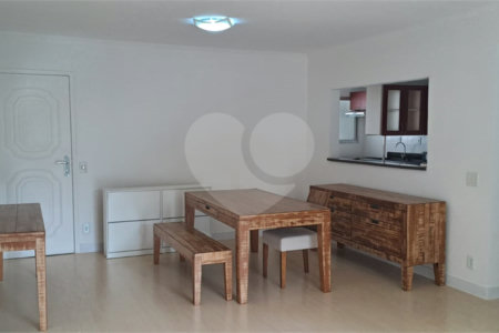 Apartamento à venda com 3 quartos, sendo 1 suíte, em Vila Paulicéia, São Paulo, SP