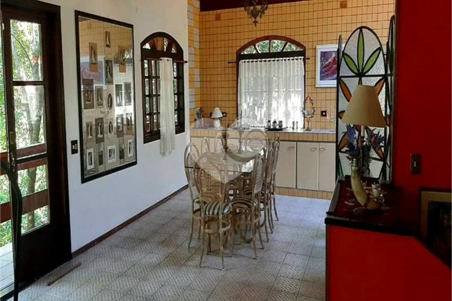 Casa Térrea à venda com 5 quartos, sendo 4 suítes, em Serra da Cantareira, Mairiporã, SP