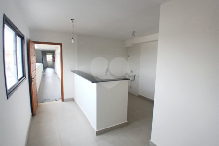 Apartamento à venda com 2 quartos em Vila dos Remédios, São Paulo, SP
