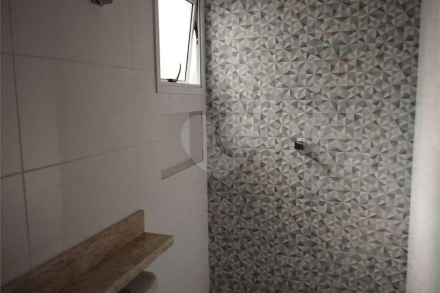 Sobrado à venda com 3 quartos, sendo 1 suíte, em Vila Mazzei, São Paulo, SP