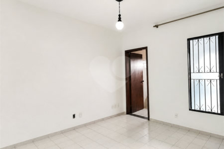 Casa à venda com 2 quartos, sendo 1 suíte, em Vila Santa Rita, Sorocaba, SP