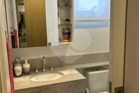 Apartamento à venda com 3 quartos, sendo 1 suíte,  em Jardim Caboré, São Paulo, SP