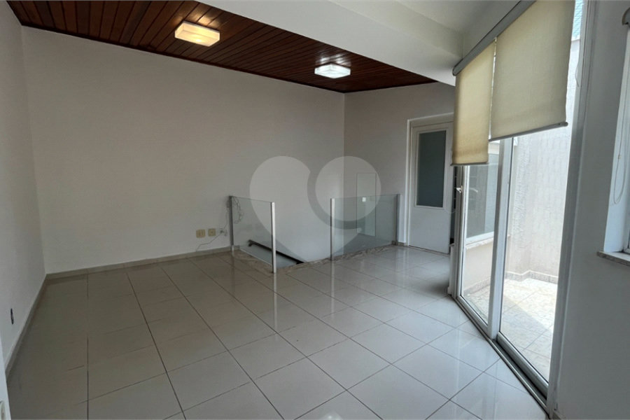 Cobertura à venda com 3 quartos, sendo 2 suítes,  em Lapa, São Paulo, SP