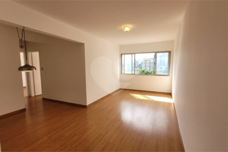 Apartamento à venda com 2 quartos em Santo Amaro, São Paulo, SP