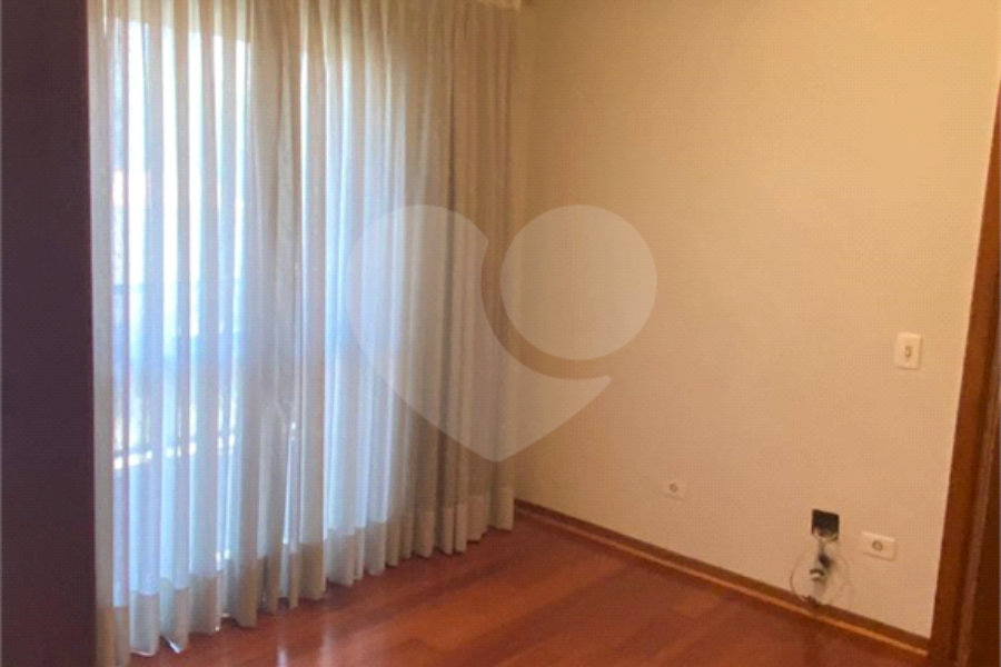 Apartamento à venda com 3 quartos, sendo 1 suíte, em Vila Clementino, São Paulo, SP