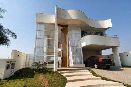 Casa à venda com 3 quartos, sendo 2 suítes, no condomínio Alphaville Nova Esplanada 4, Votorantim - SP
