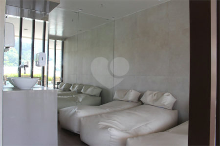 Apartamento à venda com 3 quartos, sendo 1 suíte,  em Botafogo, Rio de Janeiro, RJ