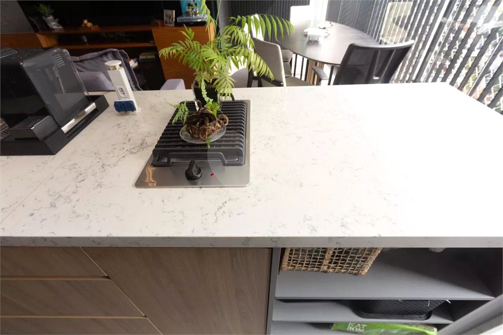 Apartamento à venda com 3 quartos, sendo 1 suíte,  em Vila Olímpia, São Paulo, SP
