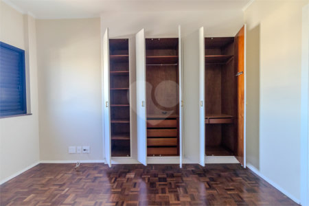 Apartamento para alugar com 3 quartos, sendo 1 suíte, em Vila Hamburguesa, São Paulo, SP