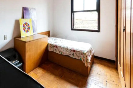 Sobrado à venda com 3 quartos, sendo 1 suíte, em Parque Jabaquara, São Paulo, SP