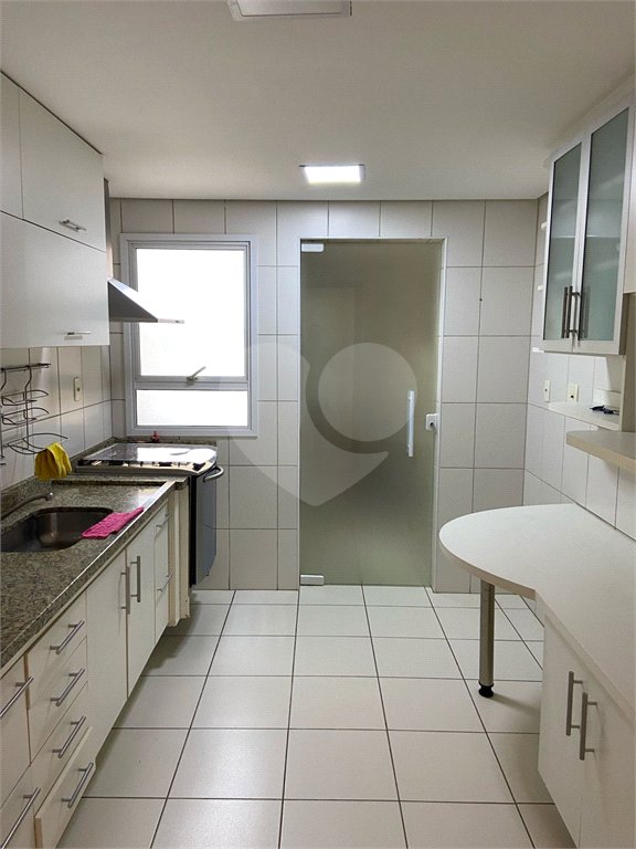 Apartamento à venda com 3 quartos, sendo 1 suíte, em Jardim Estoril, São José dos Campos, SP