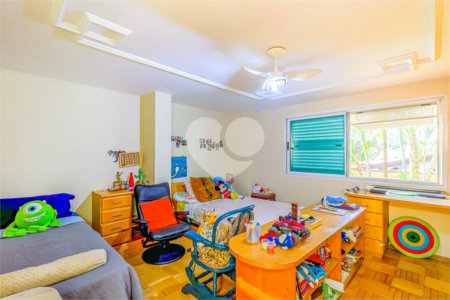 Casa de Vila à venda com 4 quartos, sendo 2 suítes, em Butantã, São Paulo, SP