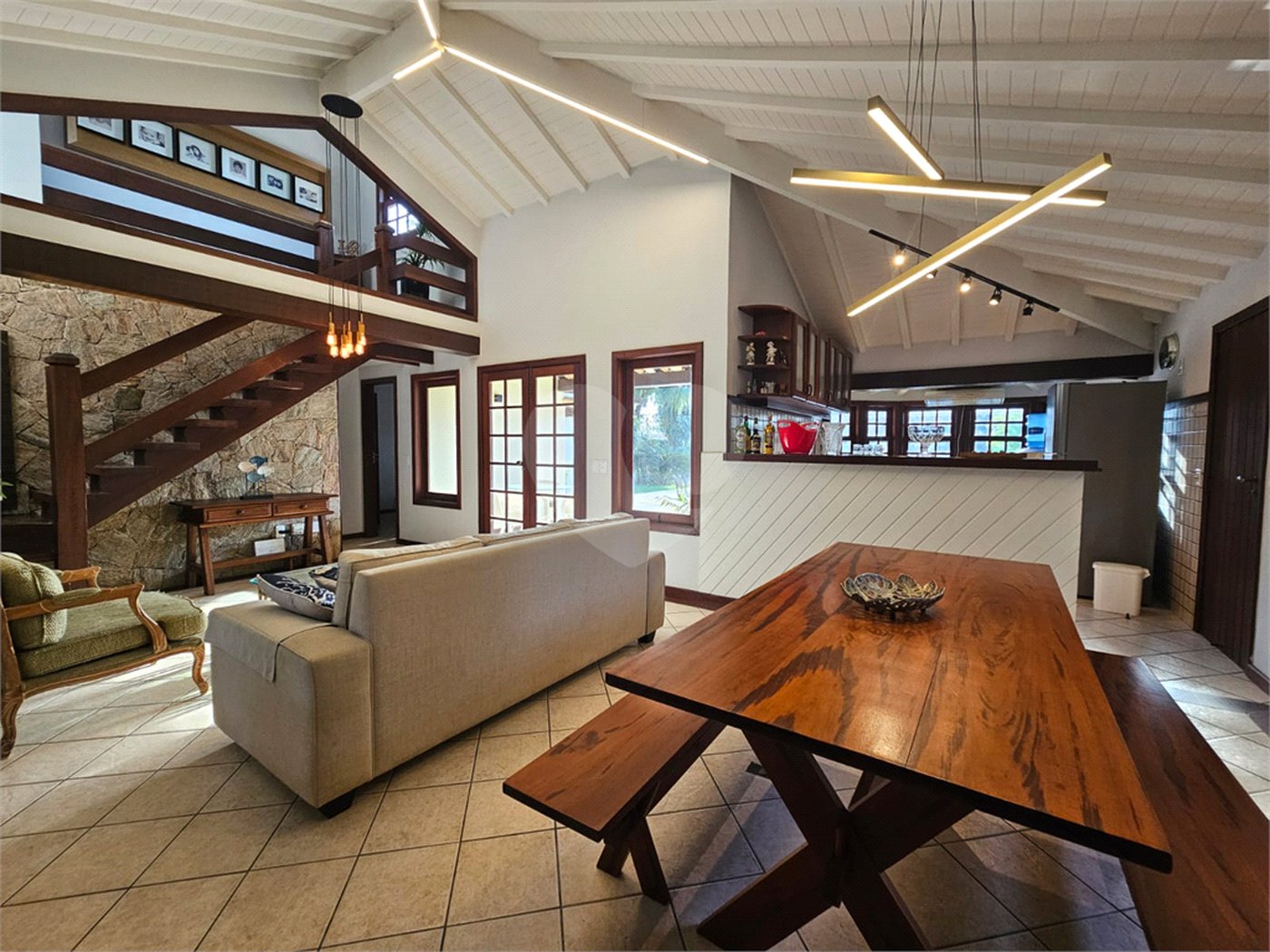 Casa à venda com 4 suítes em Praia Rasa, Armação dos Búzios, RJ