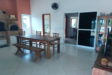 Casa à venda com 2 quartos, sendo 1 suíte, no condomínio Terras de Mont Serrat, Salto - SP