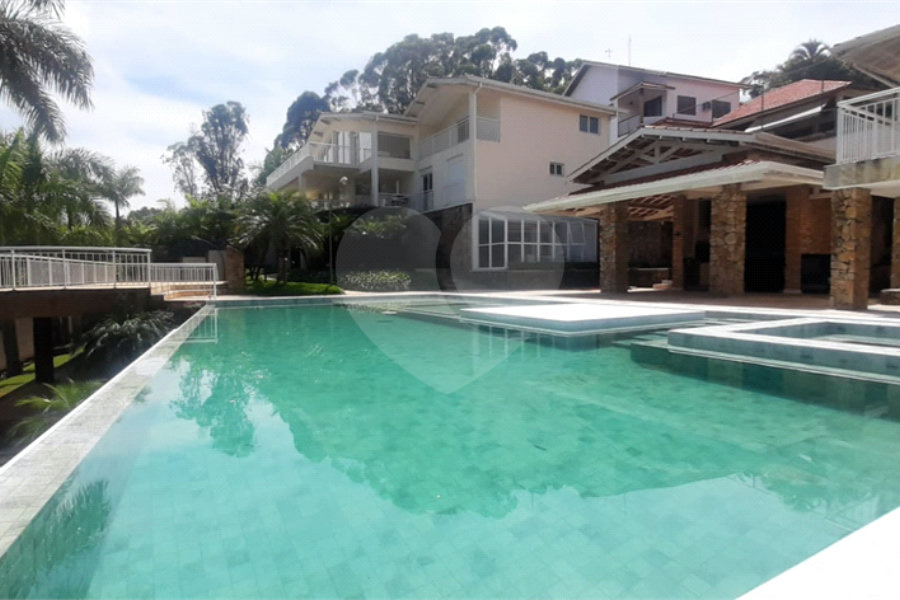 Casa à venda com 6 suítes no condomínio Sausalito, Mairiporã - SP
