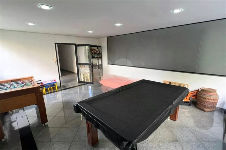 Apartamento à venda com 3 quartos, sendo 1 suíte,  em Vila Madalena, São Paulo, SP