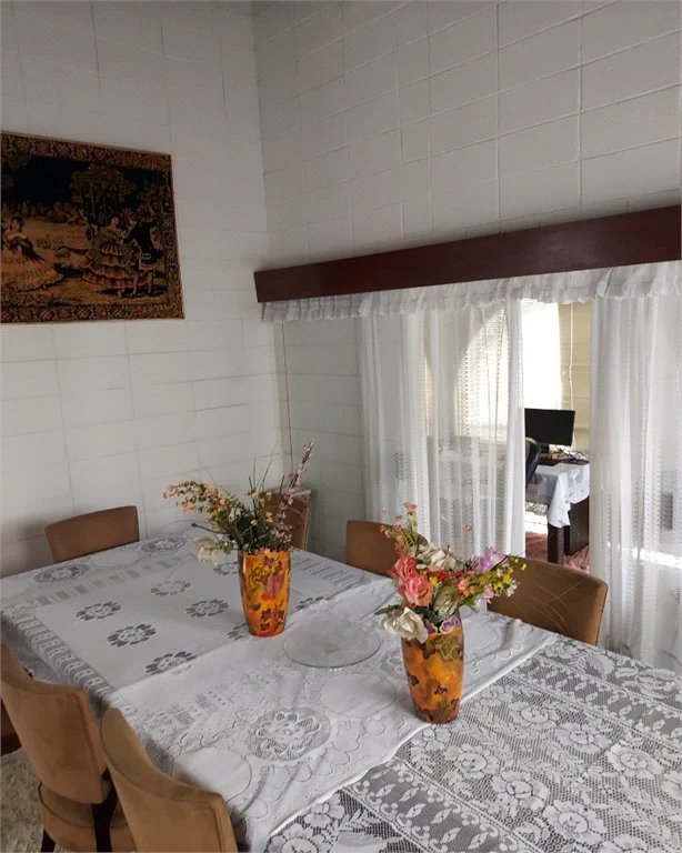 Casa à venda com 3 quartos, sendo 1 suíte,  em Jardim Leonor, São Paulo, SP