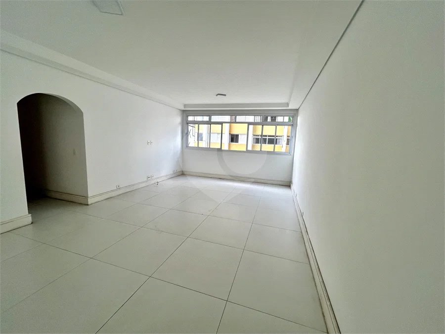 Apartamento de 105 m2, 3 dorms, 2 vagas livres em Perdizes