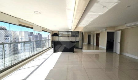 Apartamento à venda ou para alugar com 3 suítes em Chácara Santo Antônio, São Paulo, SP