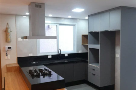 Sobrado à venda com 4 suítes em Água Branca, São Paulo, SP