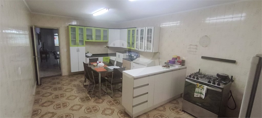 Casa à venda com 3 quartos, sendo 1 suíte,  em Jardim Vila Galvão, Guarulhos, SP