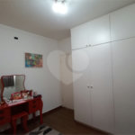 Sobrado à venda com 3 quartos, sendo 1 suíte, em Vila Gomes, São Paulo, SP