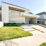 Casa à venda com 3 suítes no condomínio Residencial Mont'alcino, Valinhos - SP