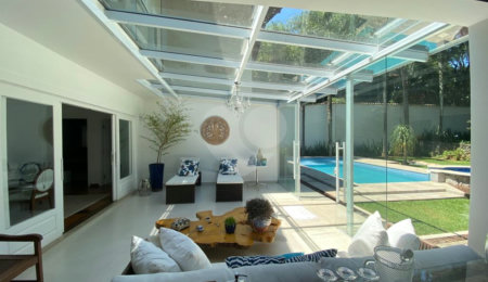 Casa à venda com 4 suítes em Serra da Cantareira, Mairiporã, SP